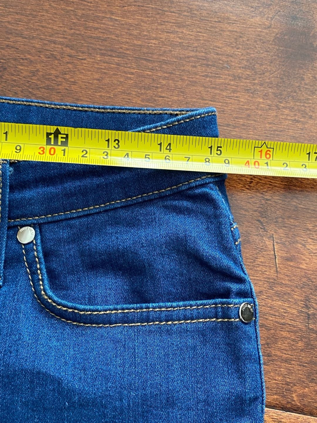 Nine West Kick Flare Jeans Size 10 Dark Wash Denim Raw Hem 4