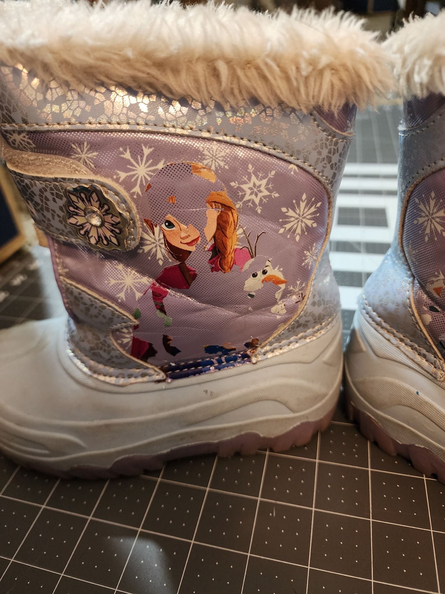 Disney Frozen Snow Boots Size 11 Purple Elsa Anna Fur Trim 6