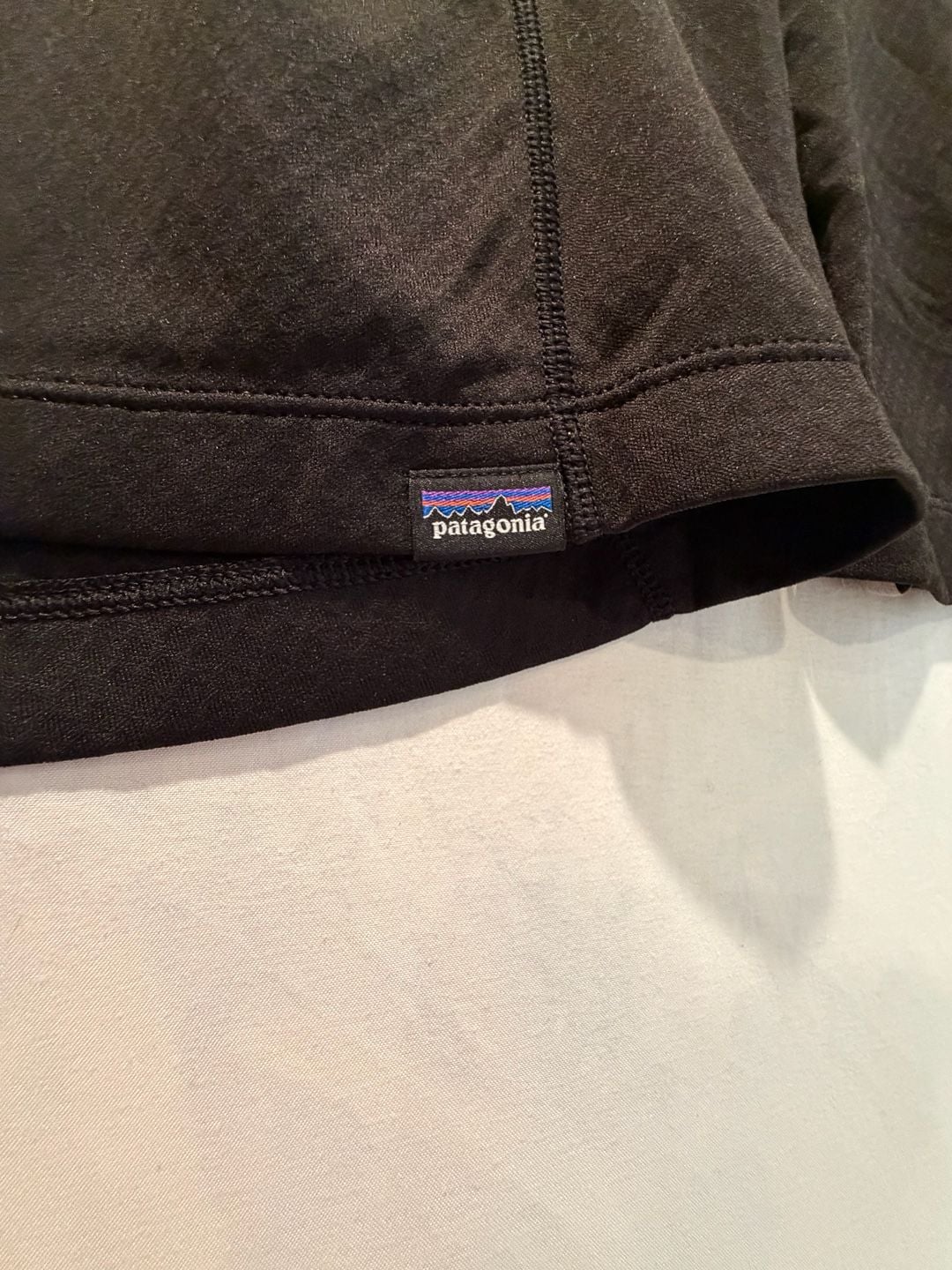 Patagonia Capilene Midweight Crew Size L women’s Long Sleeve Top 6