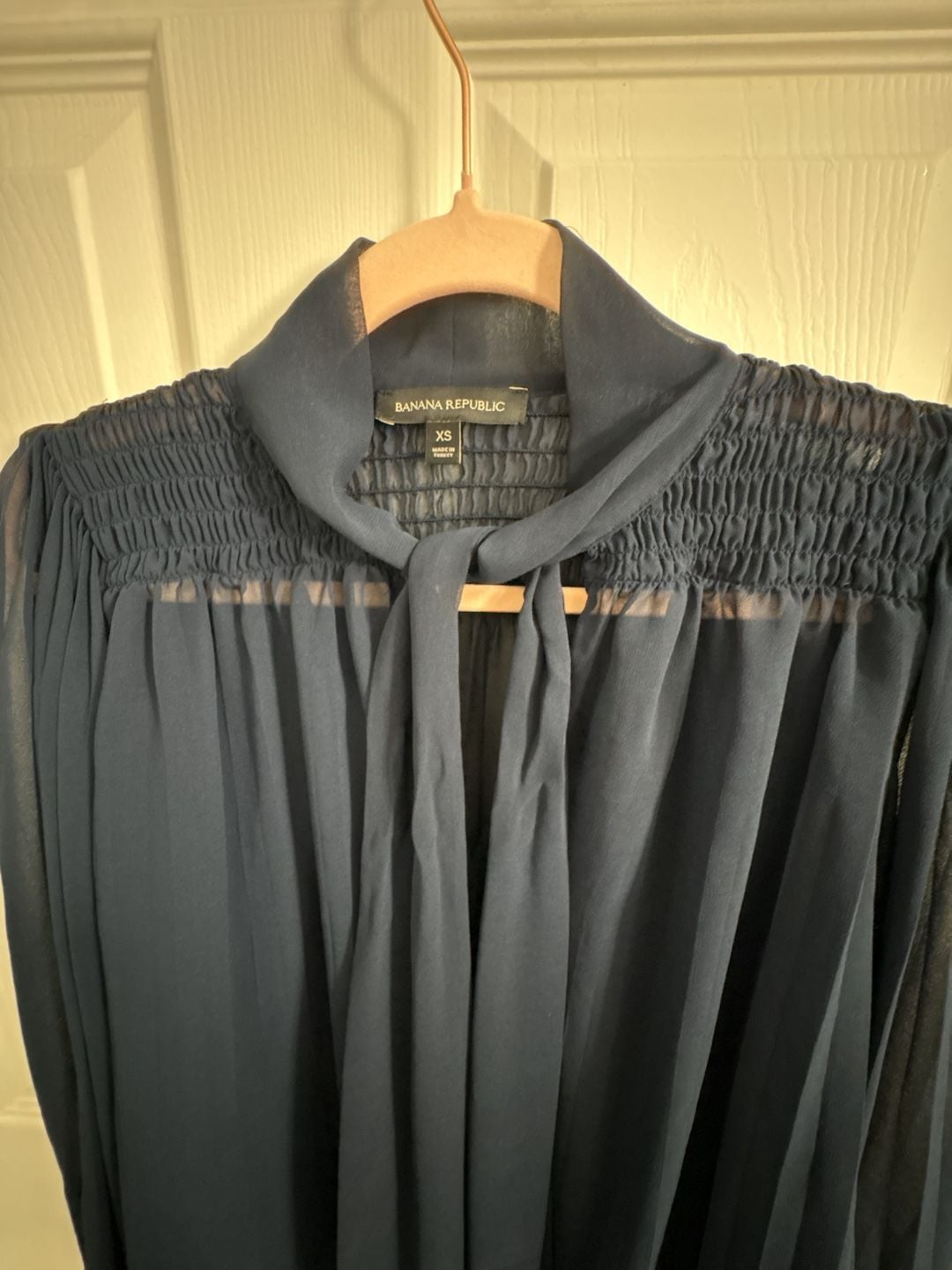 Banana Republic Tie-Neck Blouse Size XS Navy Sheer Long Sleeve 4