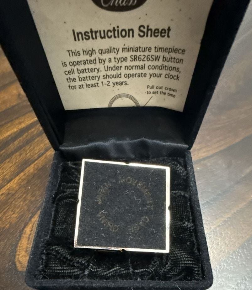 Classe Miniature Gift Box Clock 3