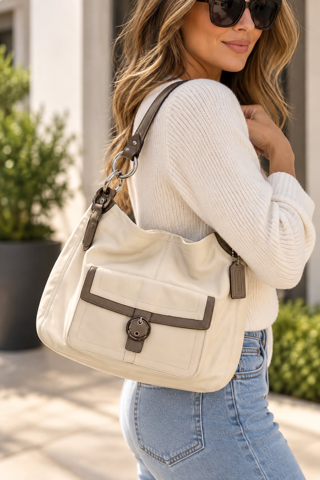 Coach Penelope White Leather Hobo Shoulder Bag
#25V1026 3