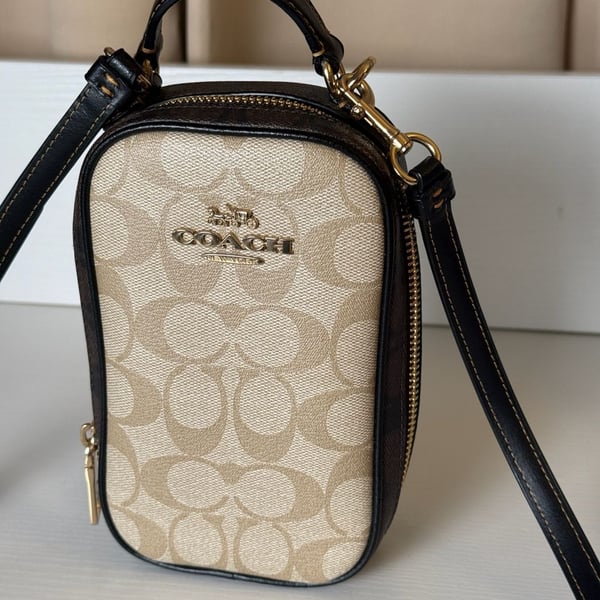Coach Eva Phone Crossbody In Blocked Signature Canvas