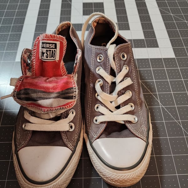 Converse All Star Double Tongue Size 7 Gray Low Top Sneakers