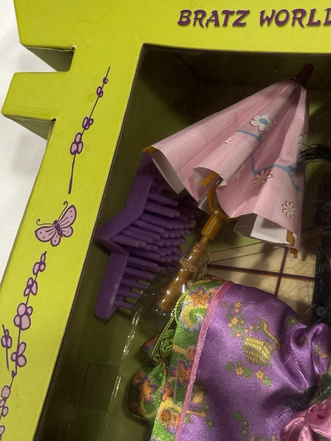 New MGA Bratz World Collectors Edition Tiana Kimono Doll NIB 2004 9