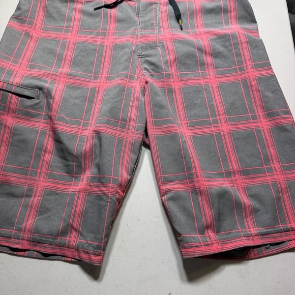 Hurley Phantom Boardshorts Size 30 Gray Pink Plaid Surf Swimwear