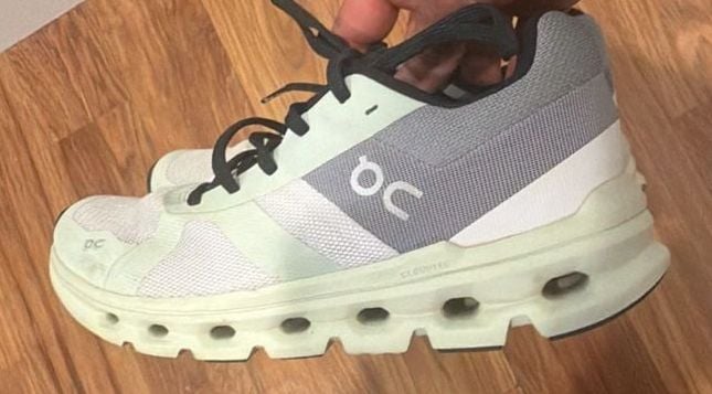 On Running Cloudrunner Frost Aloe Sneakers Womens 2