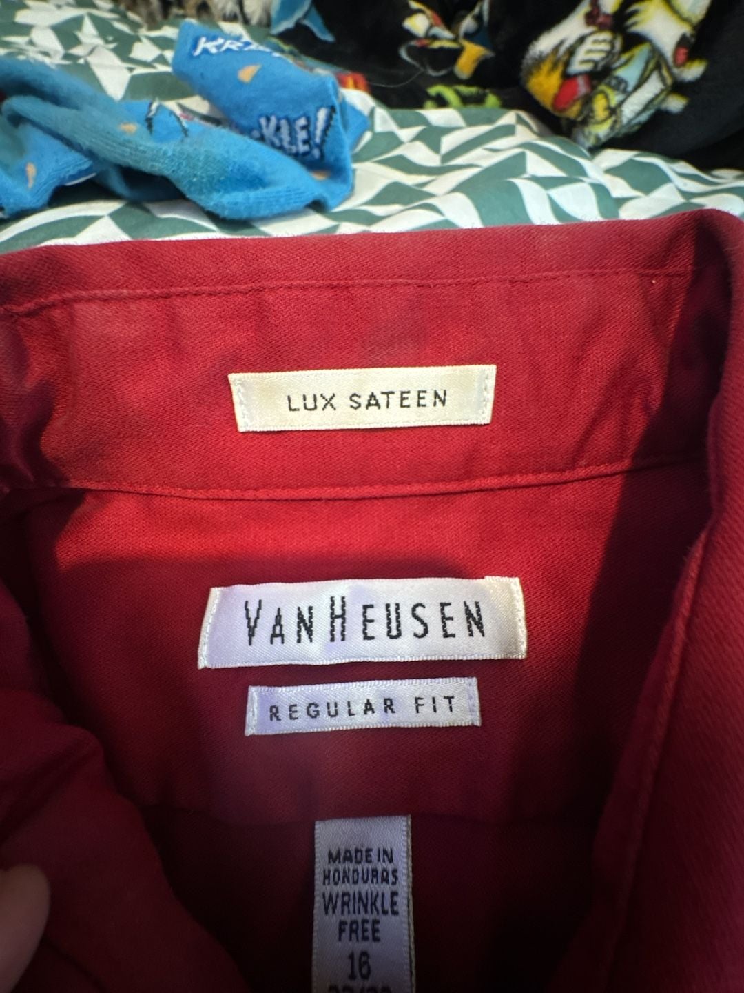Van Heusen Lux Sateen Dress Shirt Size 16 32/33 Red Regular Fit Long Sleeve 4