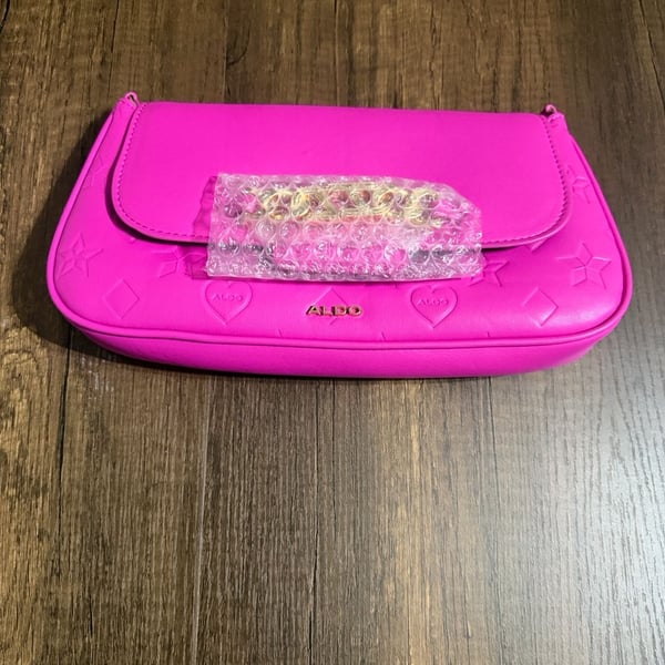 ALDO Fuchsia Pink Shoulder Bag with Gold Chain – New Without Tags