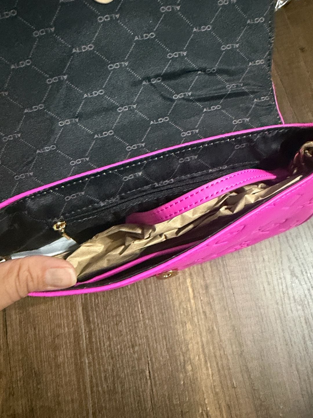 ALDO Fuchsia Pink Shoulder Bag with Gold Chain – New Without Tags 6