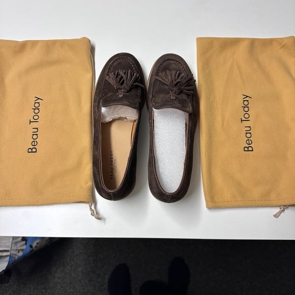 Beau Today Suede Tassel Loafers Brown w/ Dust Bags