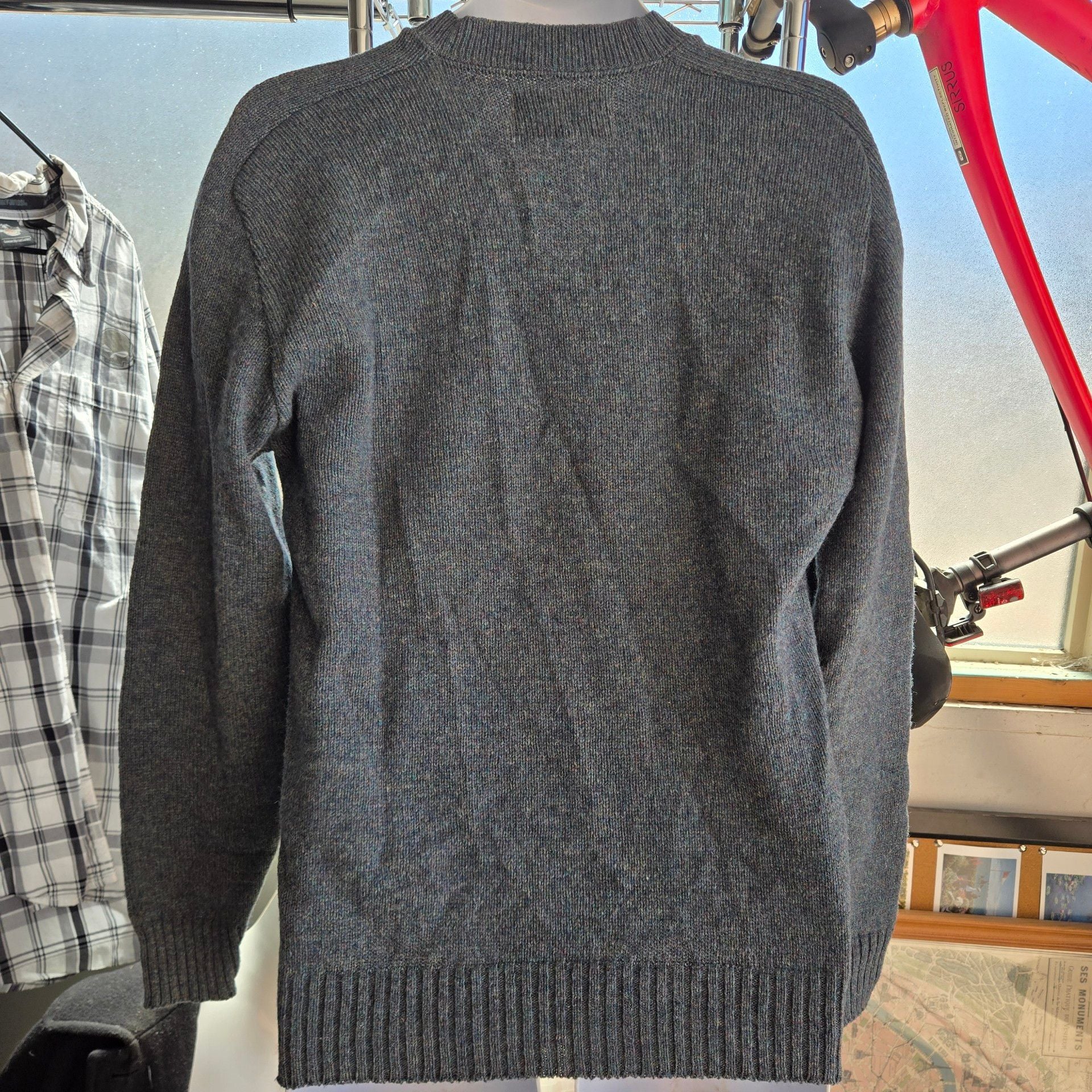 Bemidji Woolen Mills V-Neck Sweater Gray Wool Blend 4