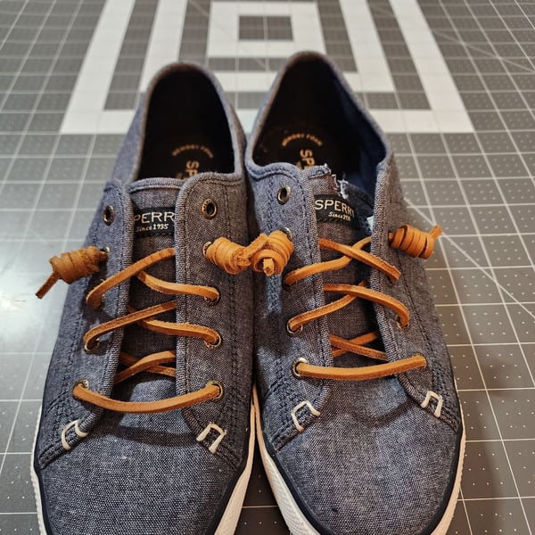 Sperry Seacoast Sneaker Size 9 Blue Denim Canvas Slip On