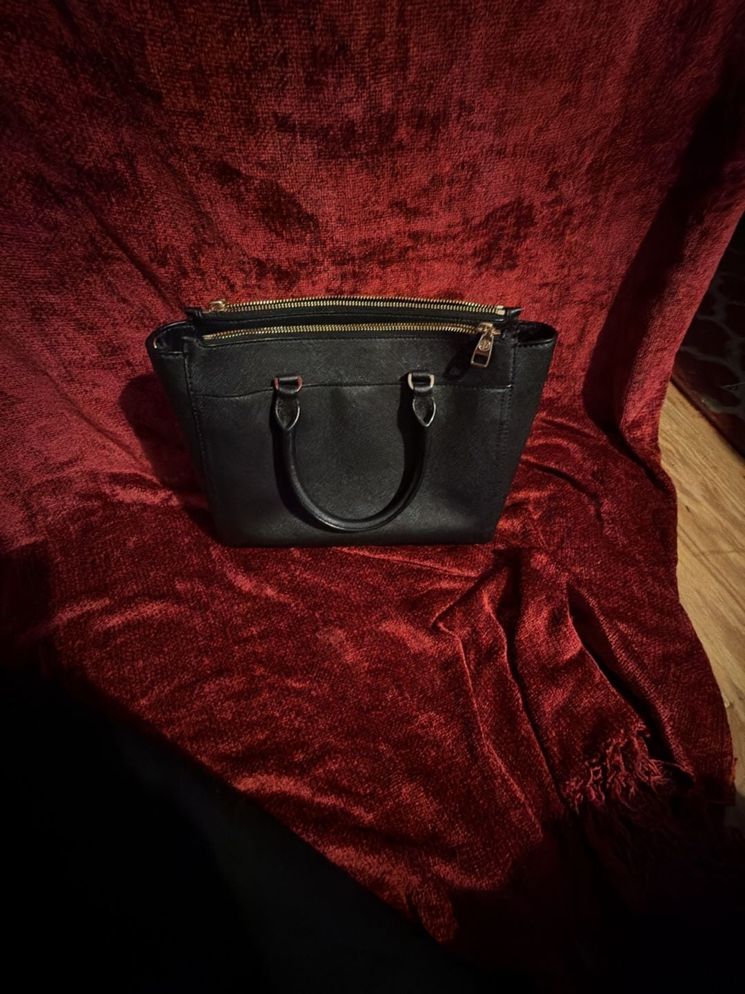 Tory Burch Robinson Black Saffiano Leather Tote Bag 4