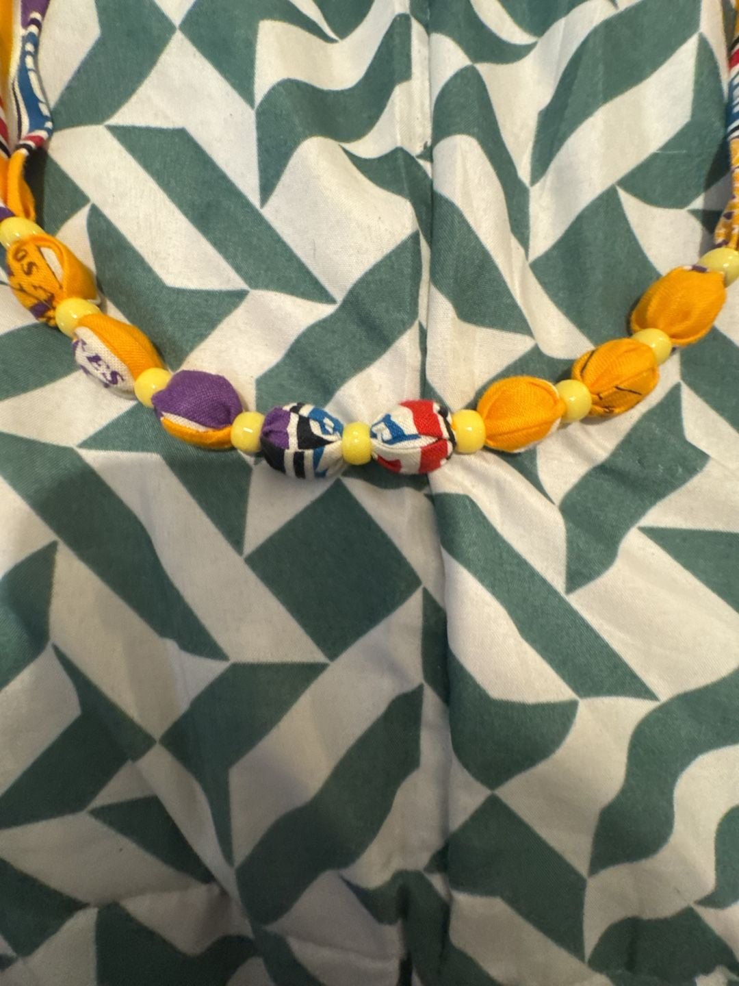NBA Los Angeles Lakers Fabric Beaded Necklace Scarf Yellow Purple 3