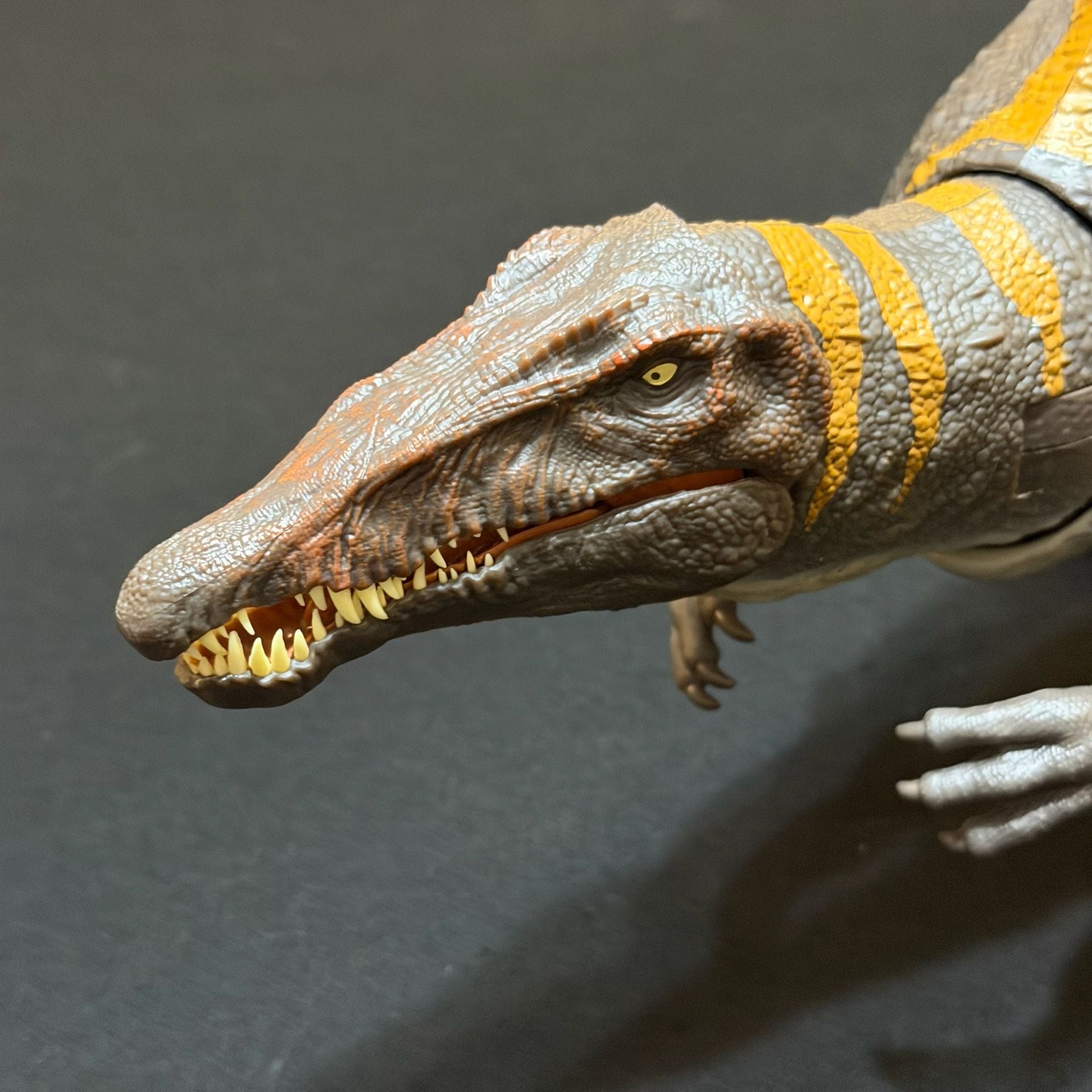 Jurassic World Rebirth Hammond Collection Tail Thrasher Spinosaurus 2