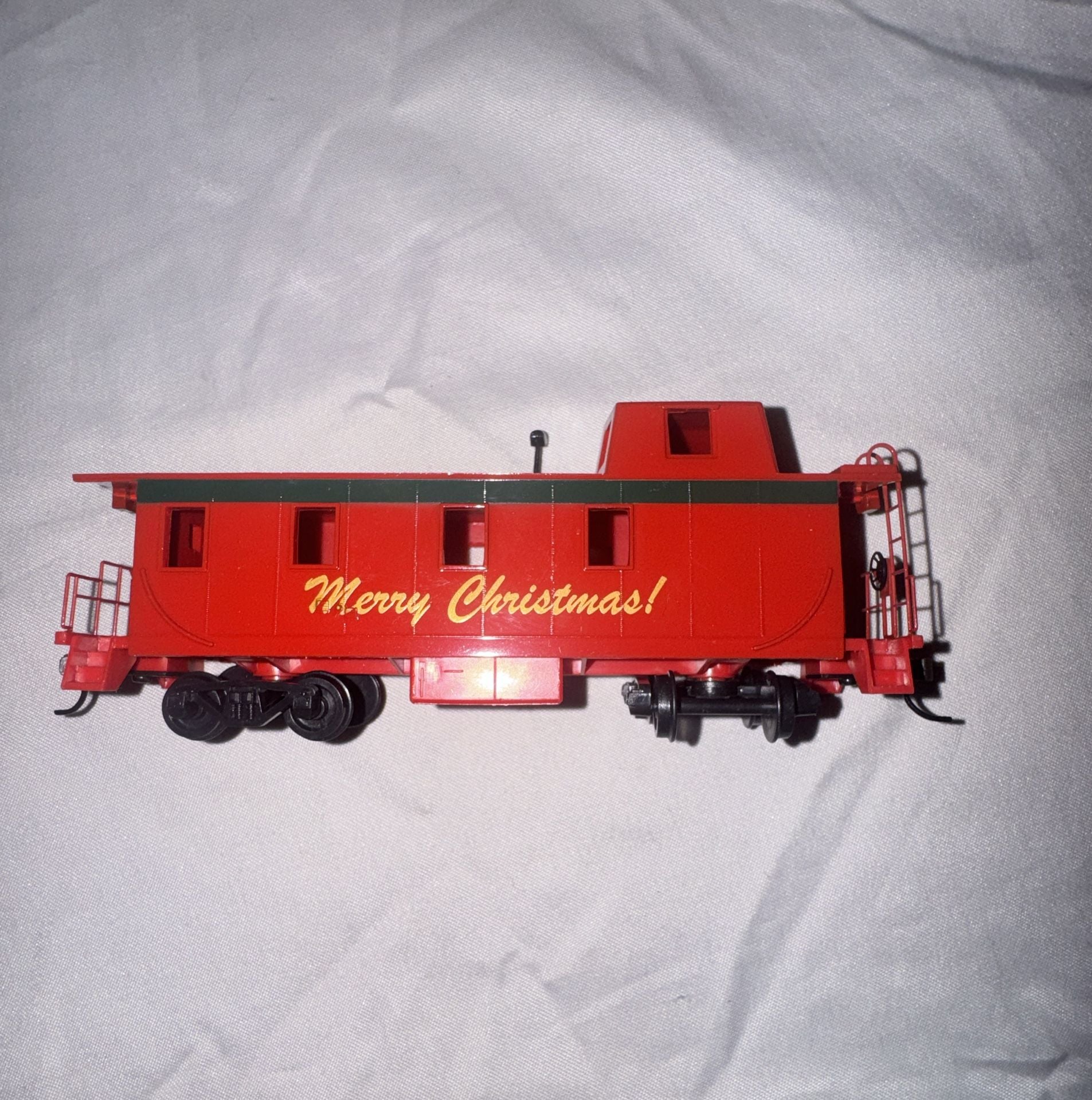 Bachmann Jingle Bell Express Christmas Model Train Set 8