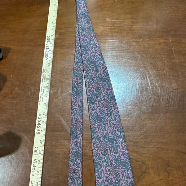 Bert Pulitzer Necktie Silk Paisley Purple Blue Red