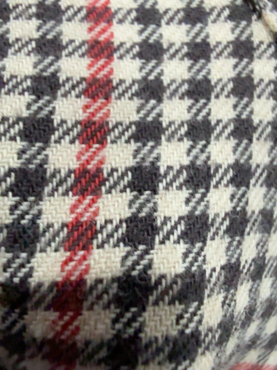 Tommy Hilfiger Mens XL Houndstooth Red Plaid Soft Cotton Shirt 7