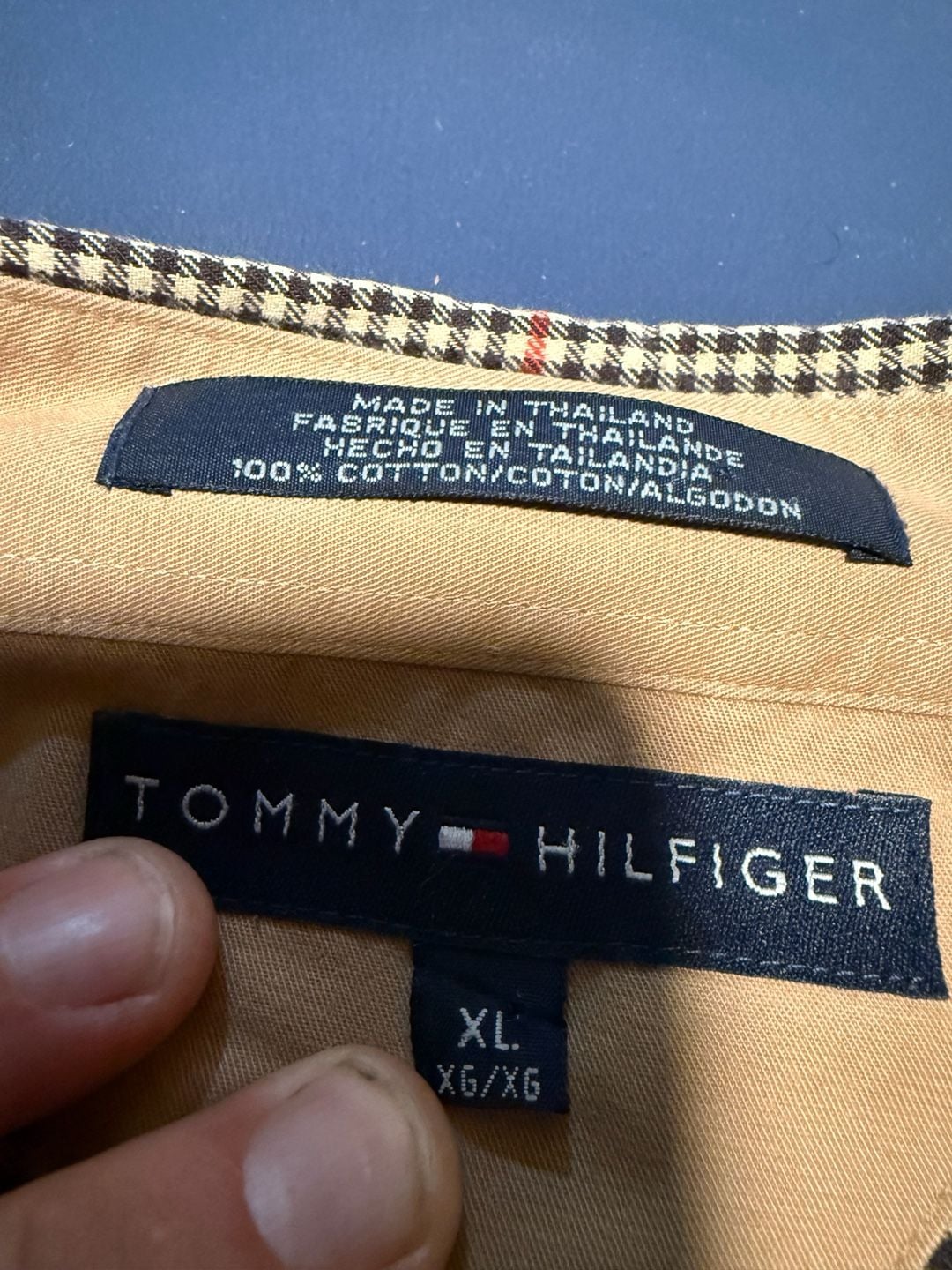Tommy Hilfiger Mens XL Houndstooth Red Plaid Soft Cotton Shirt 9