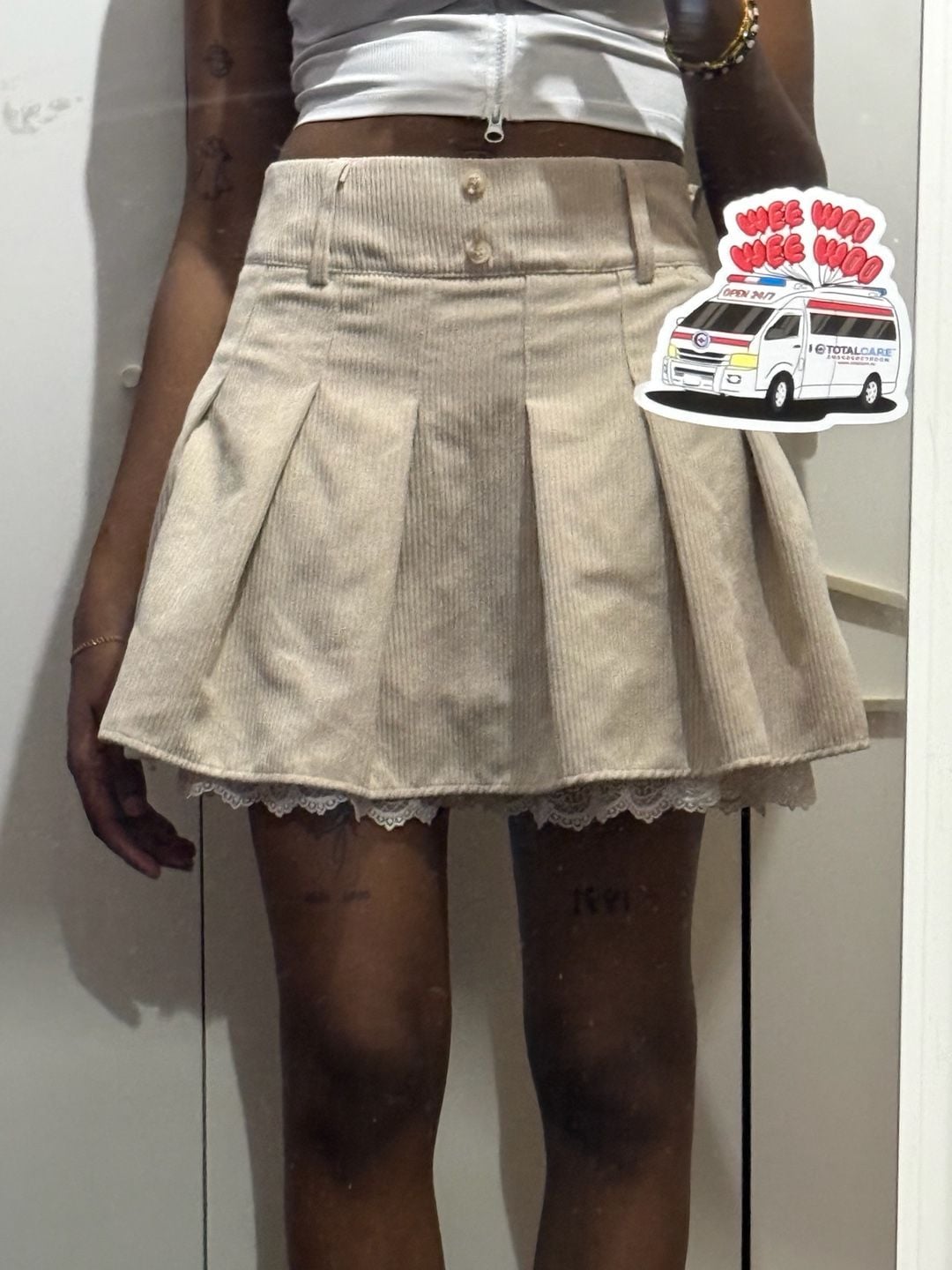 Corduroy Lace Trim Pleated Skirt Beige 5