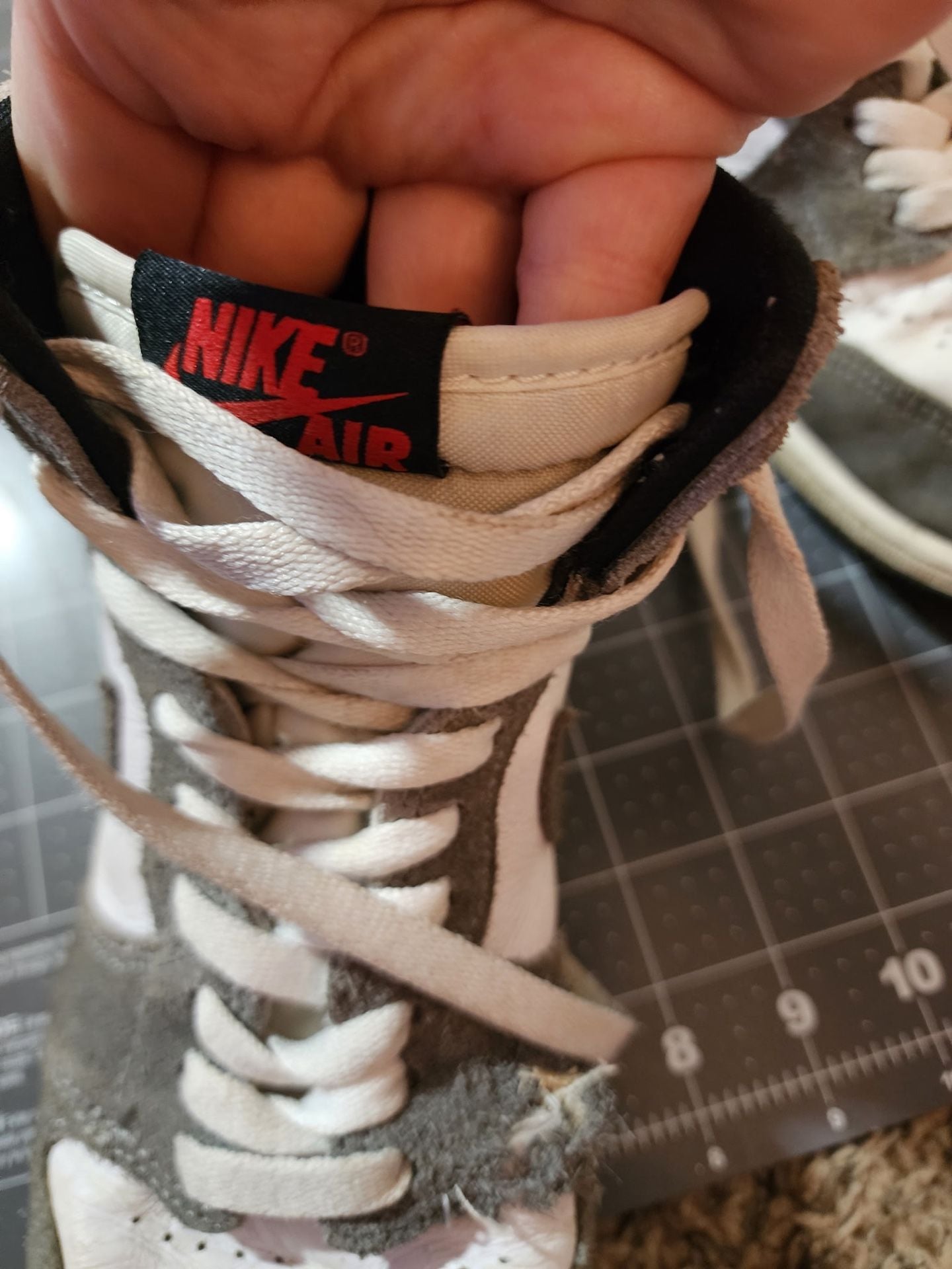Jordan Air Jordan 1 Retro High OG Mocha Sneakers 7