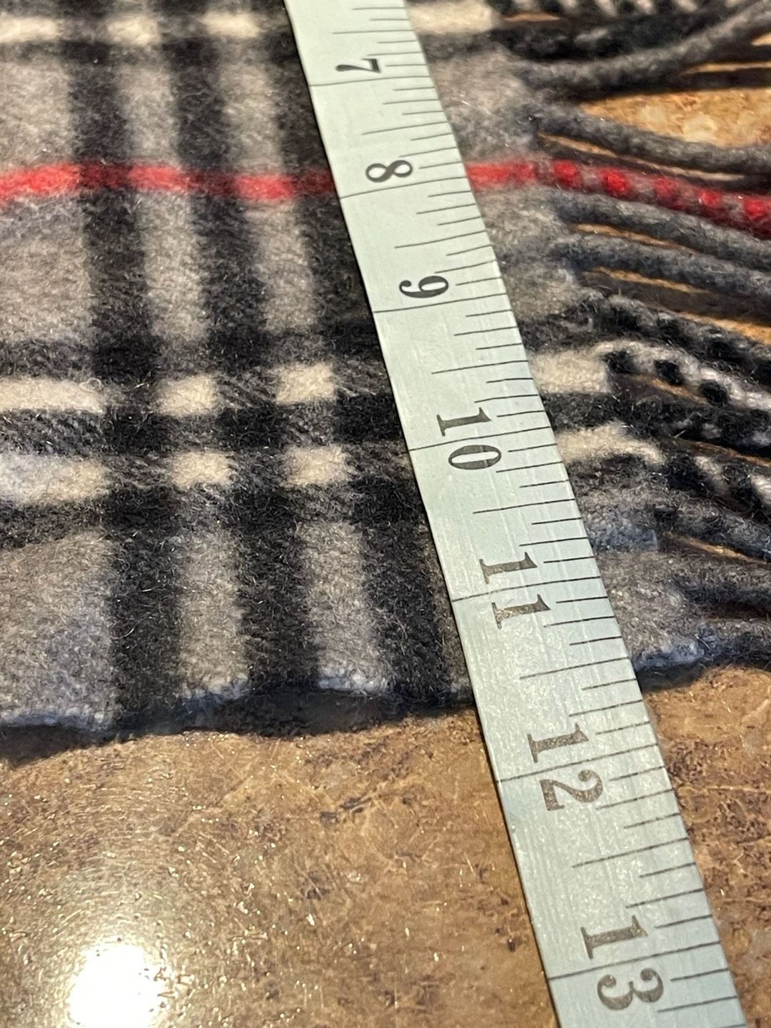 Burberrys London 100% Cashmere Gray Nova Check Plaid Fringe Scarf 9