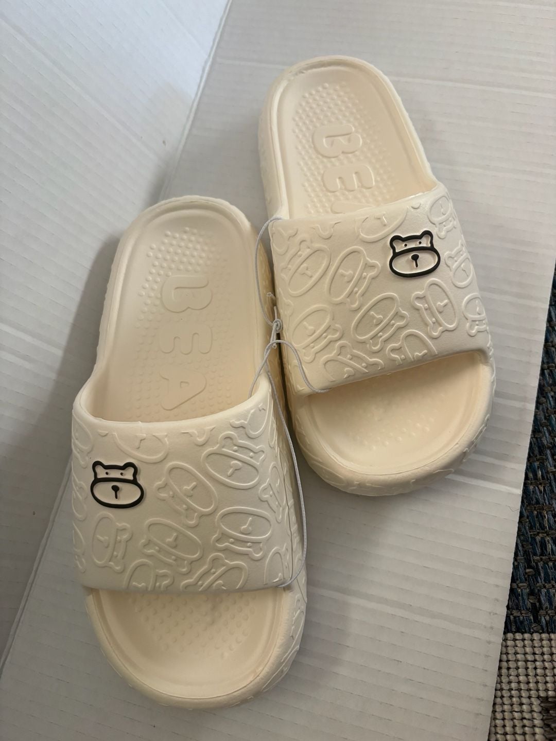 Cartoon Bear EVA Slide Sandals Size 38-39 Beige Thick Sole Non-Slip 3