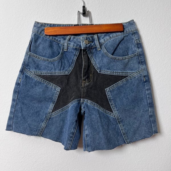 Y2K Patchwork Denim Shorts Women’s 28 Two Tone Reconstructed Raw Hem Jean Shorts