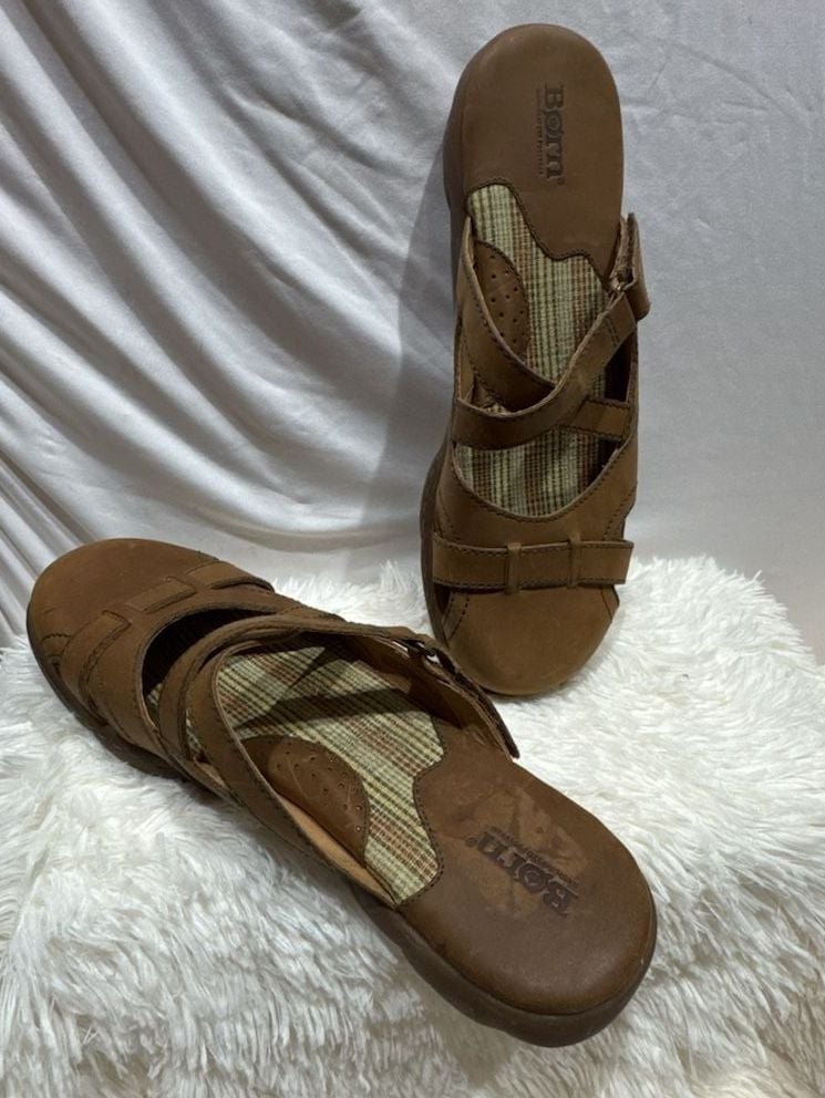 Born Sandals Brown Leather Cross Strap Size 8 3