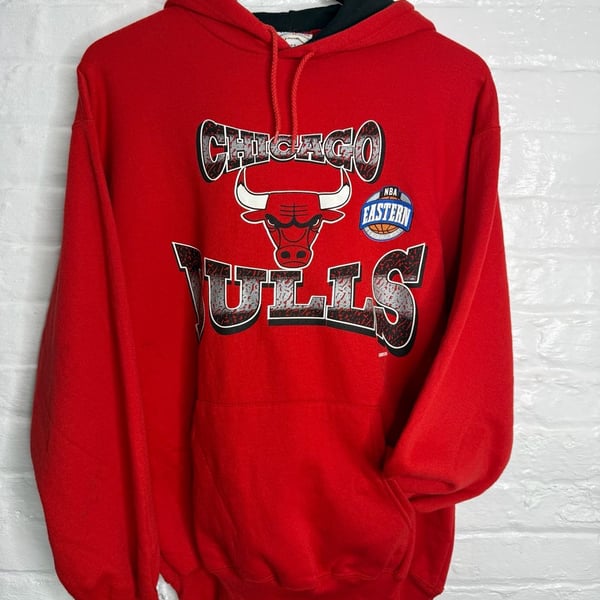 Team Rated Chicago Bulls Vintage NBA Hoodie Size M Red Pullover