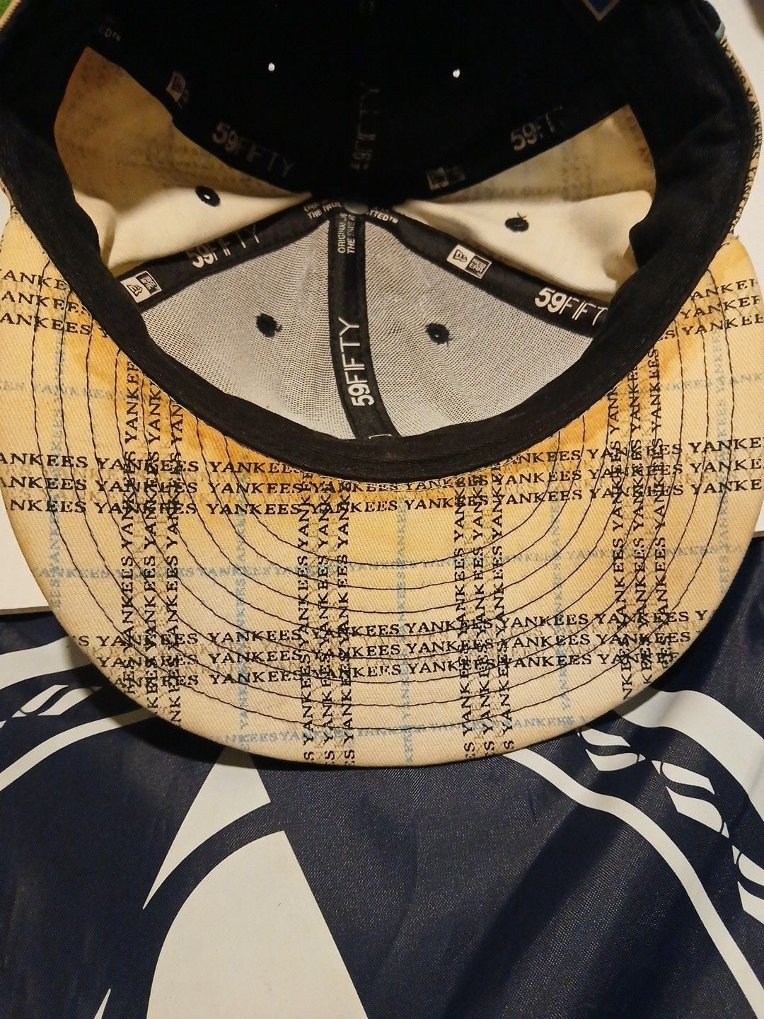 New Era New York Yankees 59FIFTY Fitted Hat Size 7 1/8 Navy Blue 6