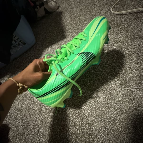 Nike Zoom Mercurial Vapor 15 Elite FG Size 8.5 Green Strike