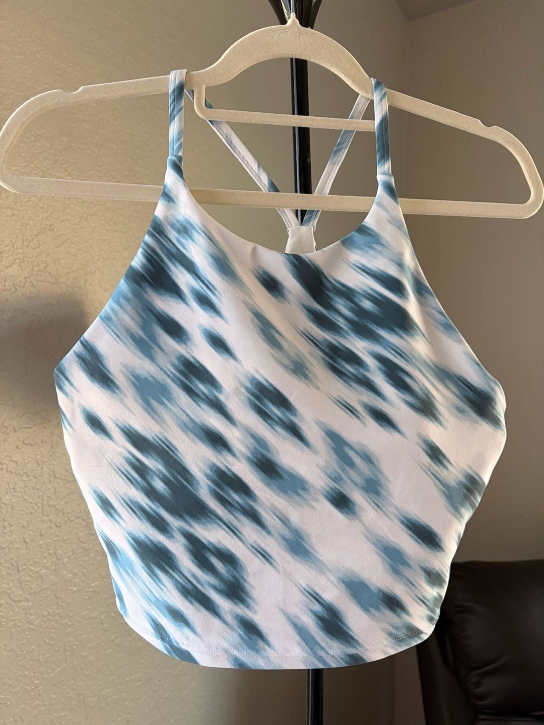 Old Navy Active Powersoft Sports Bra Size M Blue Tie Dye 2