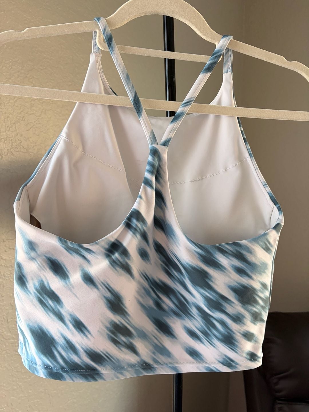 Old Navy Active Powersoft Sports Bra Size M Blue Tie Dye 3