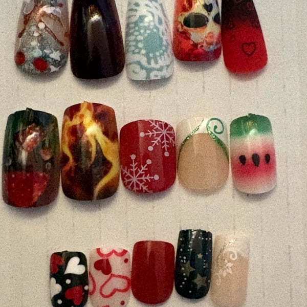 Pretty fashionable Press-On Nails 