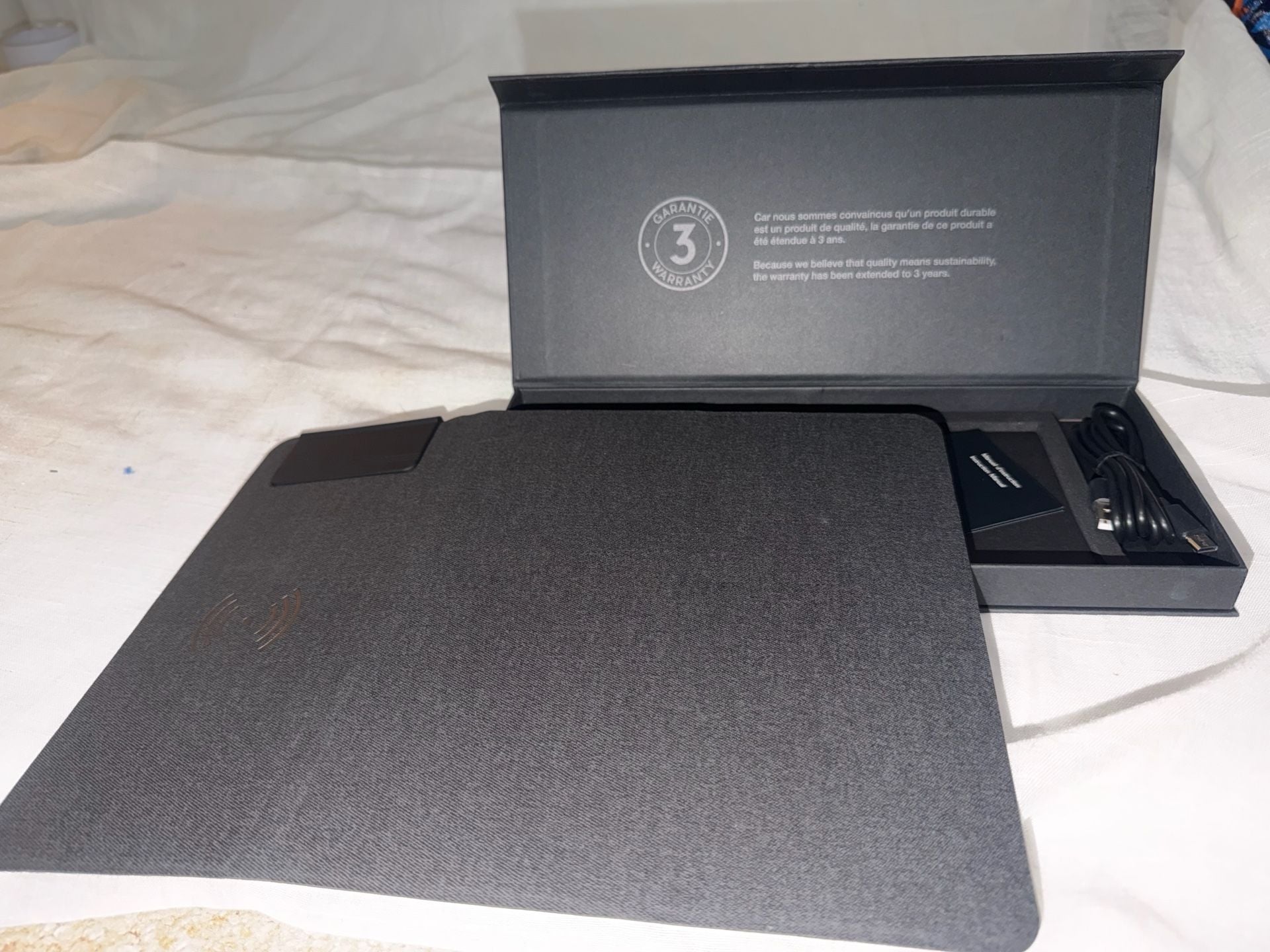 SCX Wireless Charging Mouse Pad With Digital Notepad 1