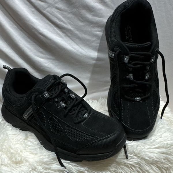 Rockport Rock Cove Sneaker Size 7.5 Black Suede Walking Shoes