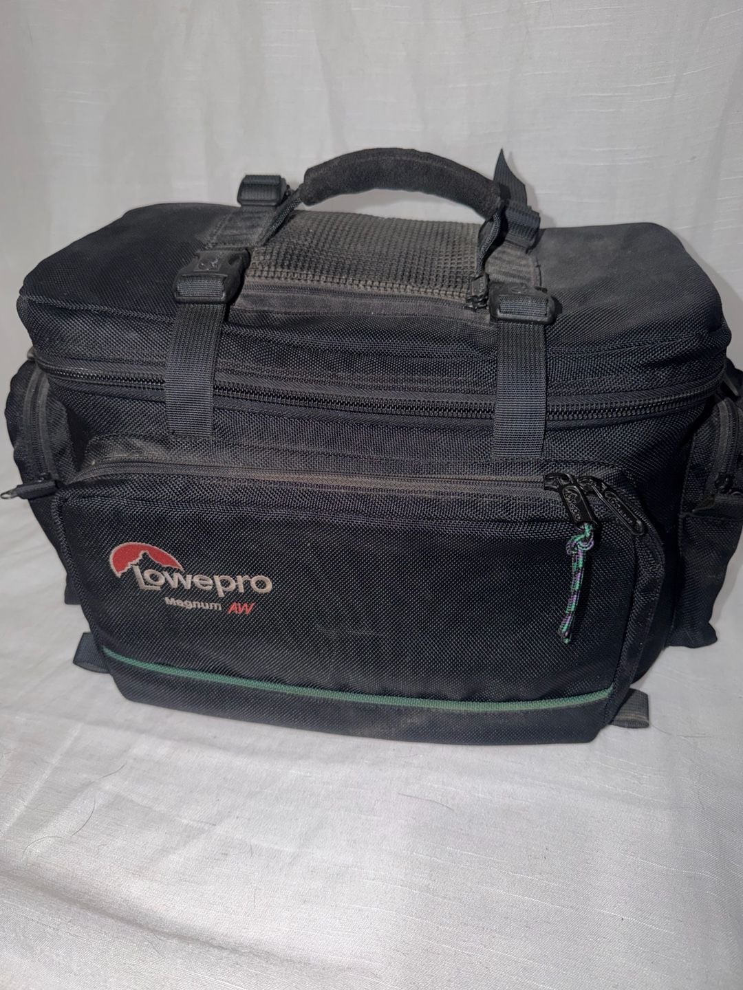 Lowepro Magnum AW Camera Bag Black Professional Shoulder Case 2