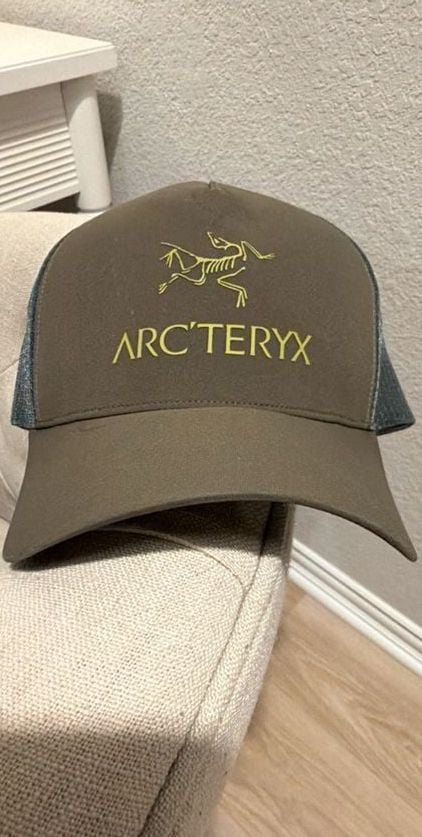 Arc'teryx Bird Word Trucker Hat Green Adjustable 2