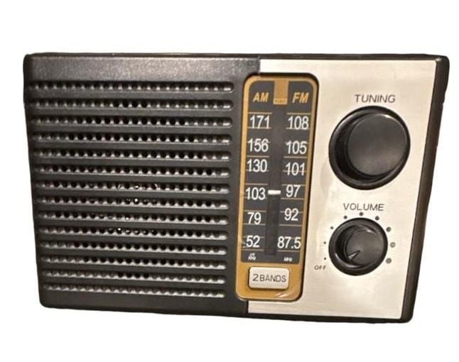 Yewrich AM FM Portable Transistor Radio Black Battery AC Powered 5