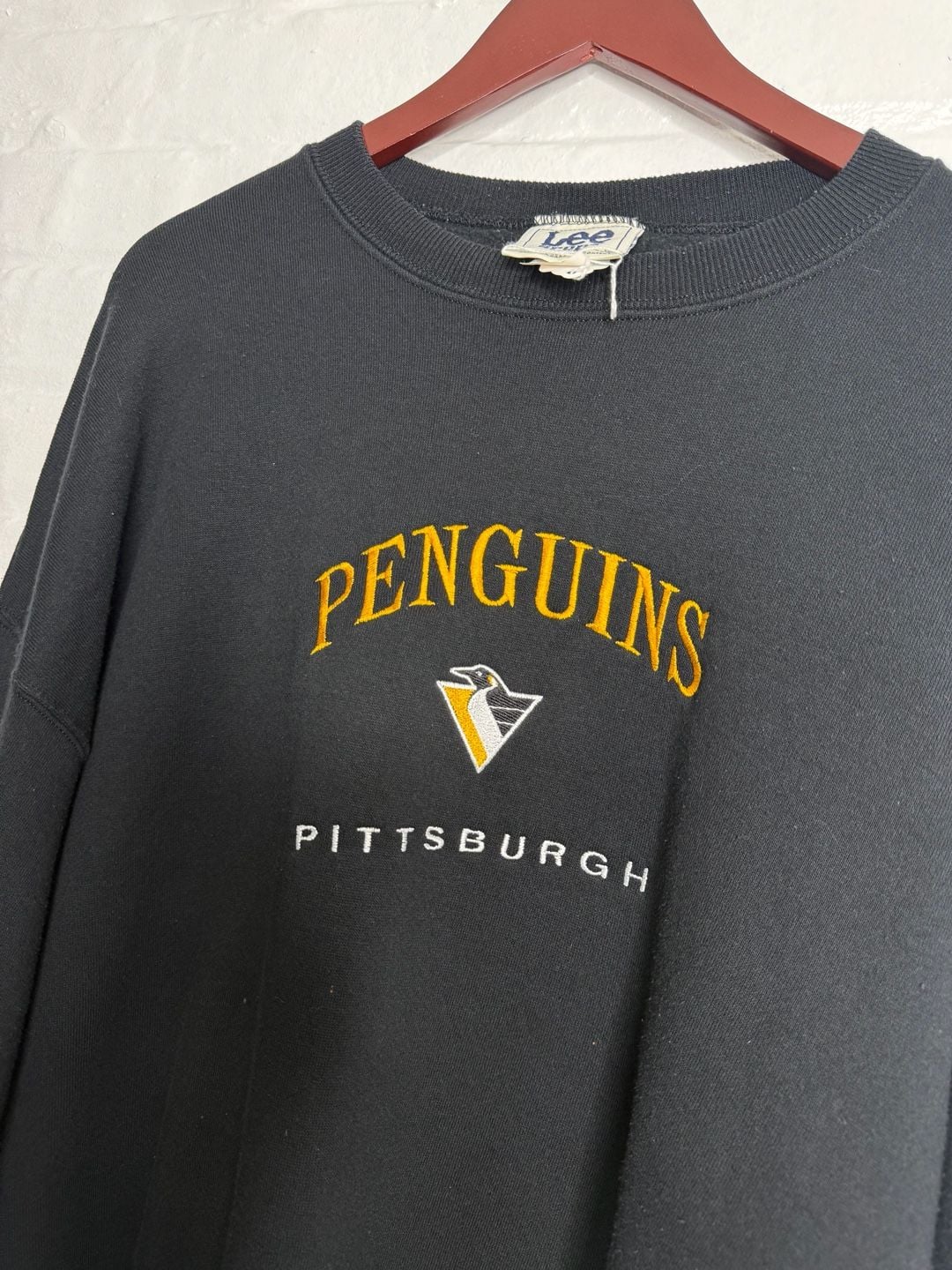VINTAGE PITTSBURGH PENGUINS CREW NECK LARGE – , A 3