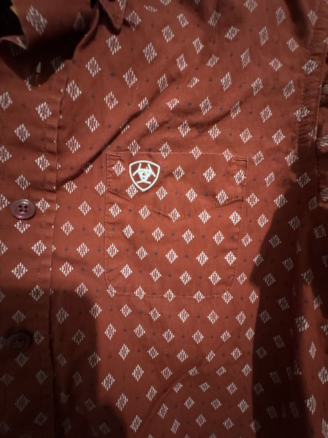 Ariat Long Boys Sleeve Button Up Shirt Size 8/8 Burgundy Geometric Print 3