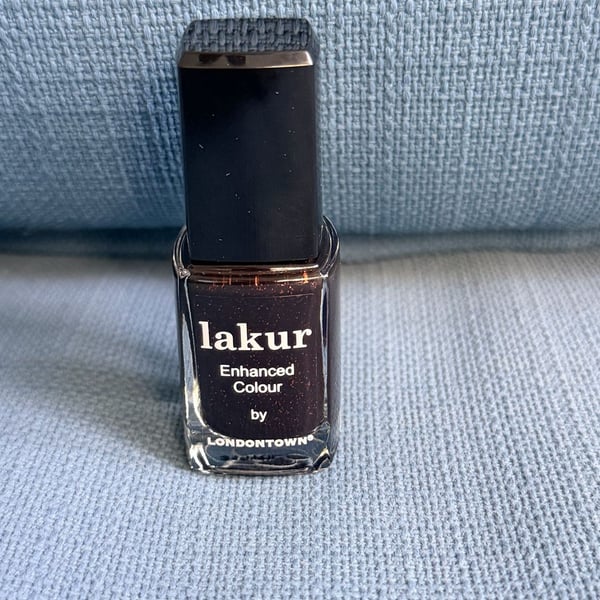 LONDONTOWN Lakur Enhanced Colour Around the Fireplace Nail Polish