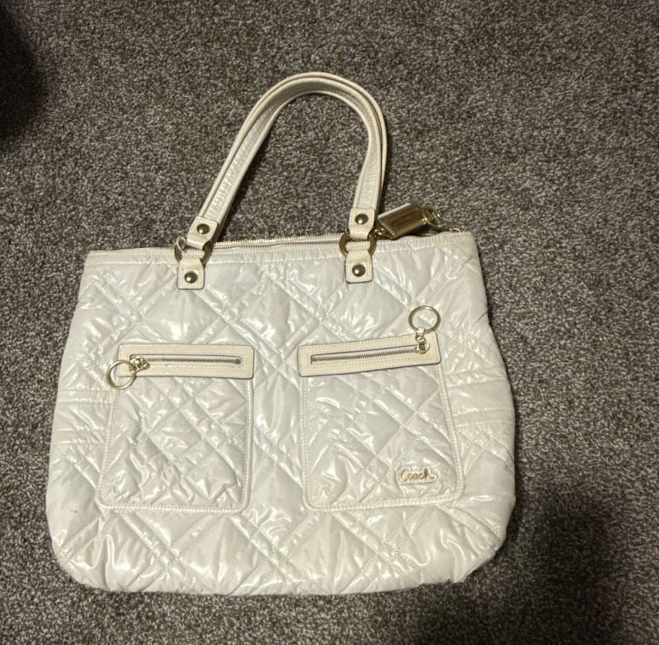 Coach Quilted Nylon Tote Bag No. M0973-15878 White 2