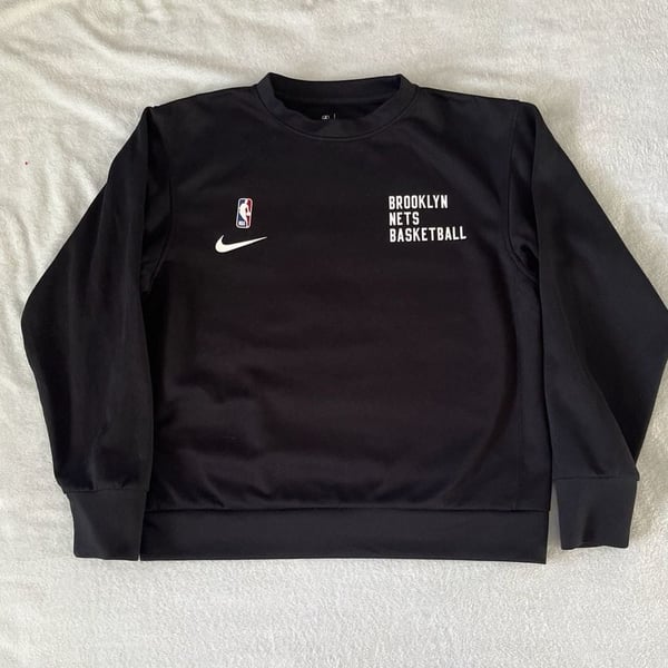 Nike Dri-FIT NBA Brooklyn Nets Basketball Player Issued Crewneck Sweatshirt