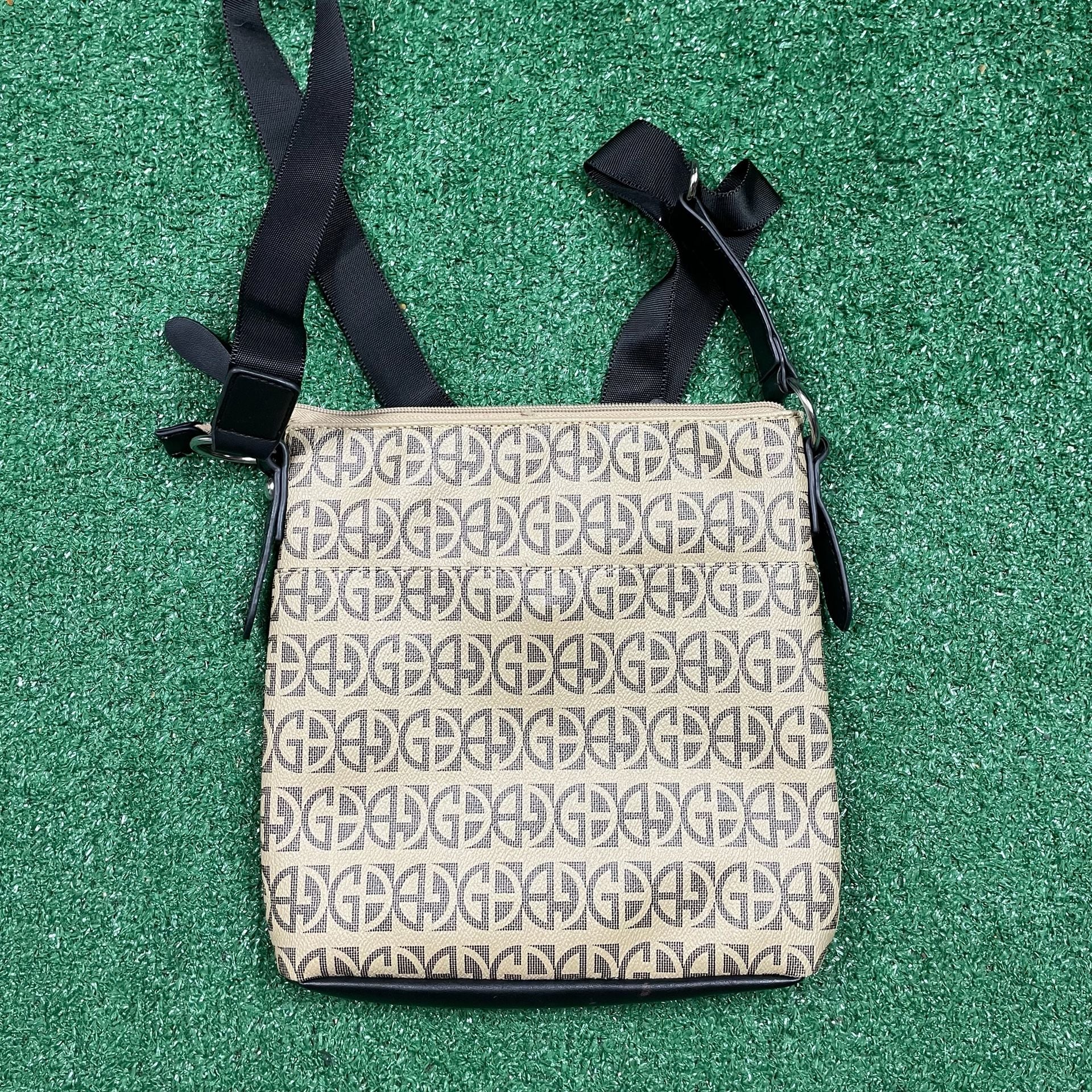 Giani Bernini Block Signature Crossbody Bag Beige Black 4