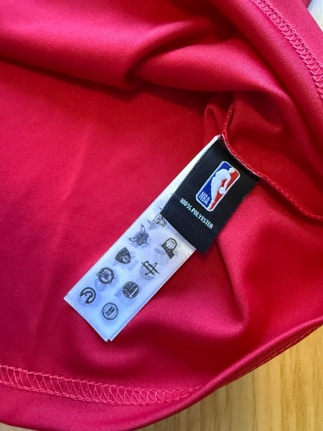 UNK Miami Heat Long Sleeve T-Shirt Size Large Red 7