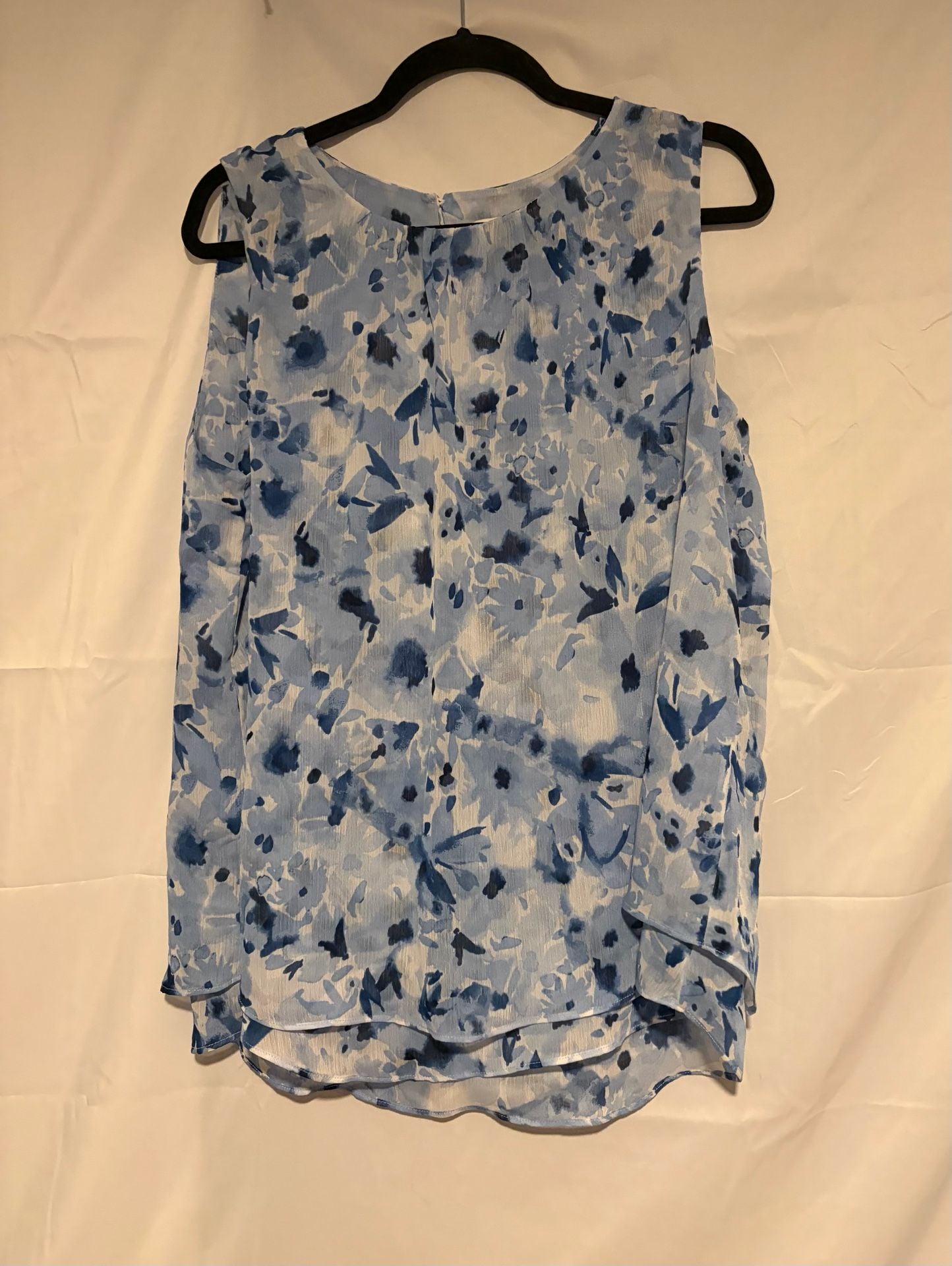 Cristina B. Sleeveless Blouse Size L Blue Floral Sheer Layered 2