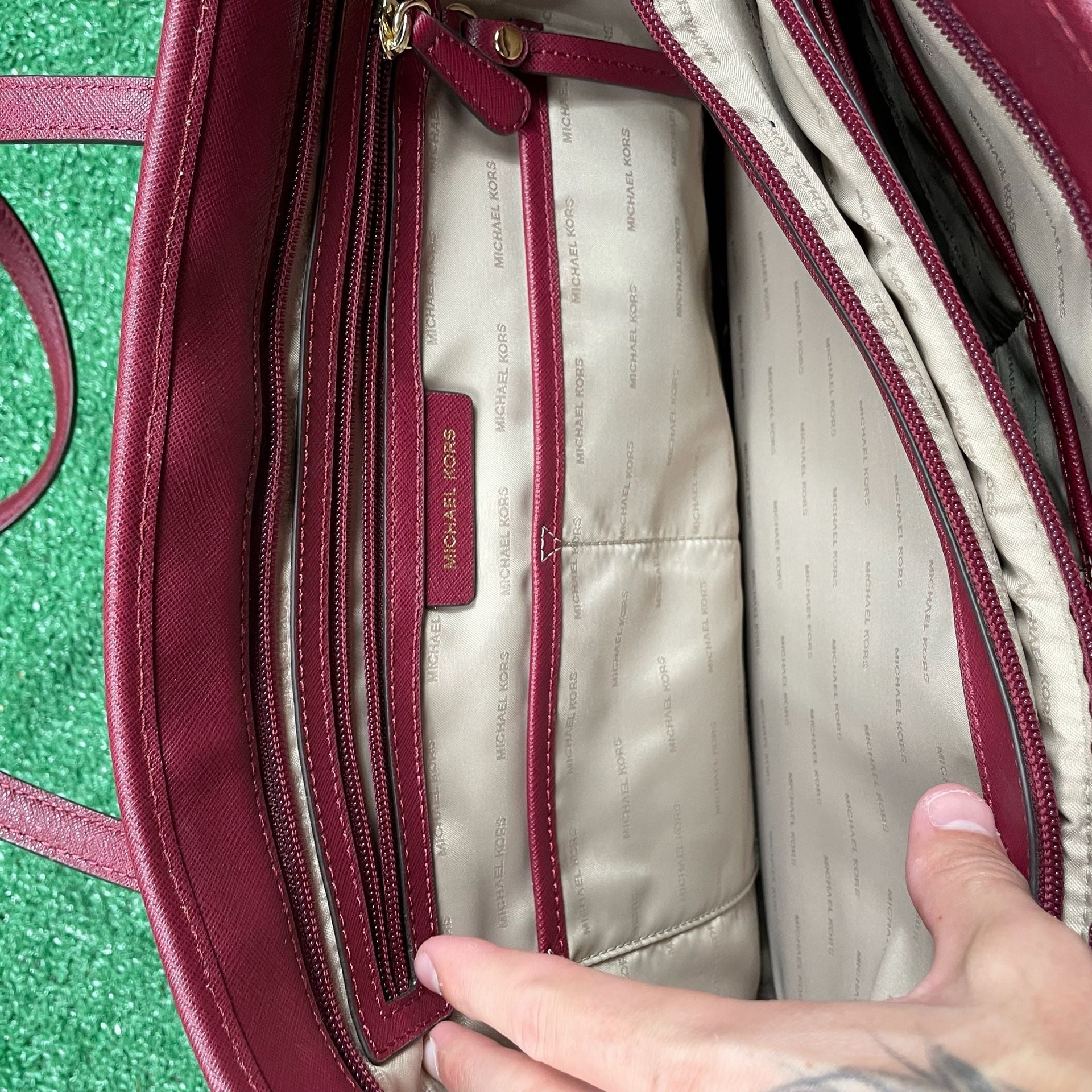 Michael Kors Jet Set Travel Saffiano Tote Bag Berry 4